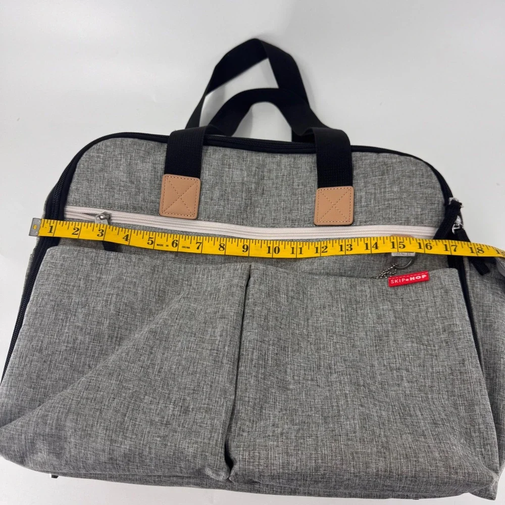 Skip Hop Duo Signature Diaper Bag Grey Heather Messenger Tote with Packing Cubes